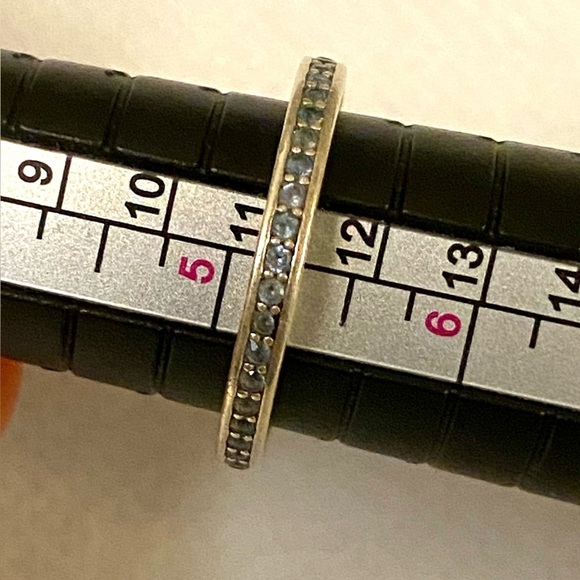 🌸Elegant Pandora Silver Band ring with Clear Stones 🌸 - Picture 7 of 7